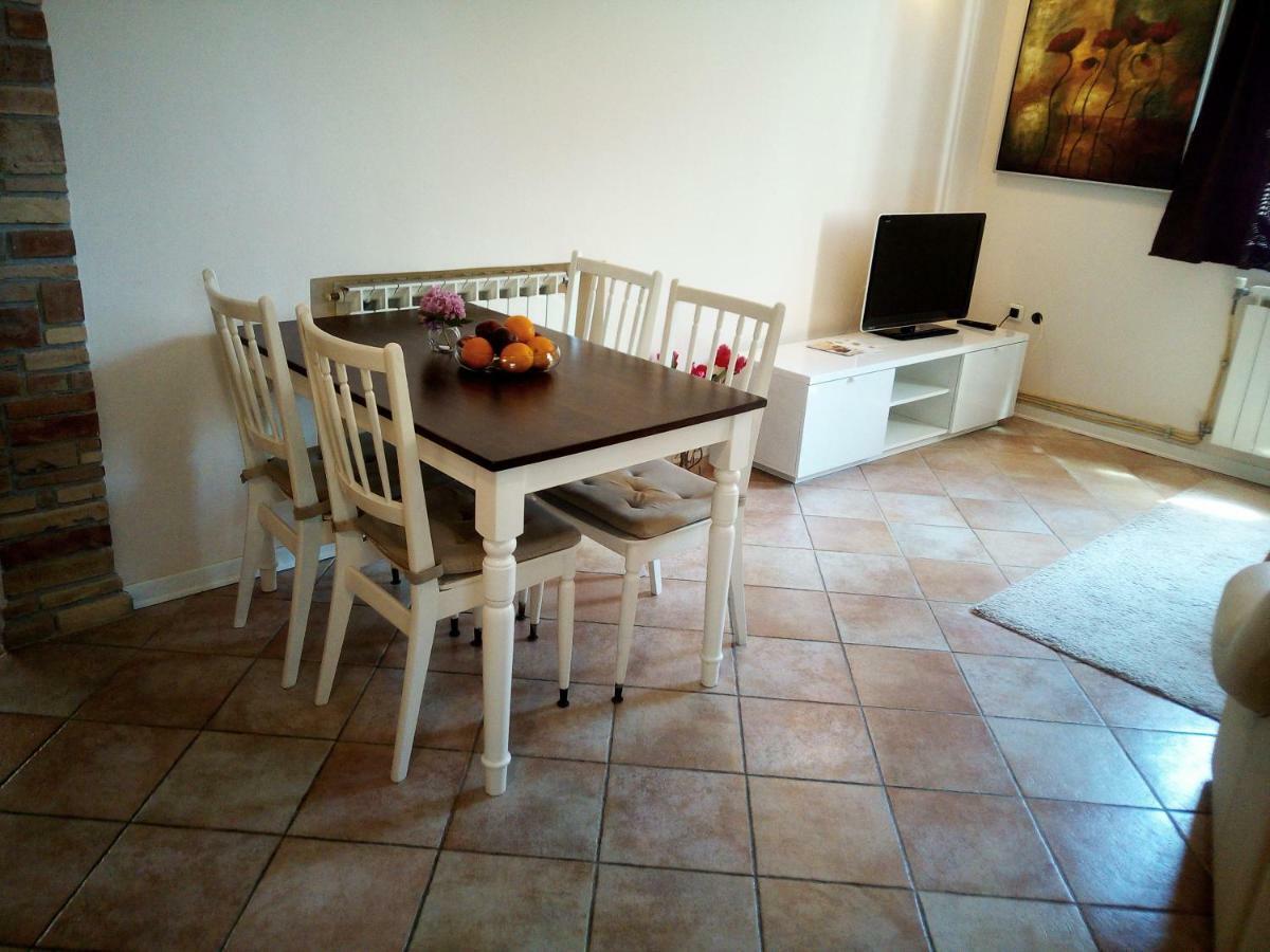 Apartments Mirela Novigrad Istria Kültér fotó